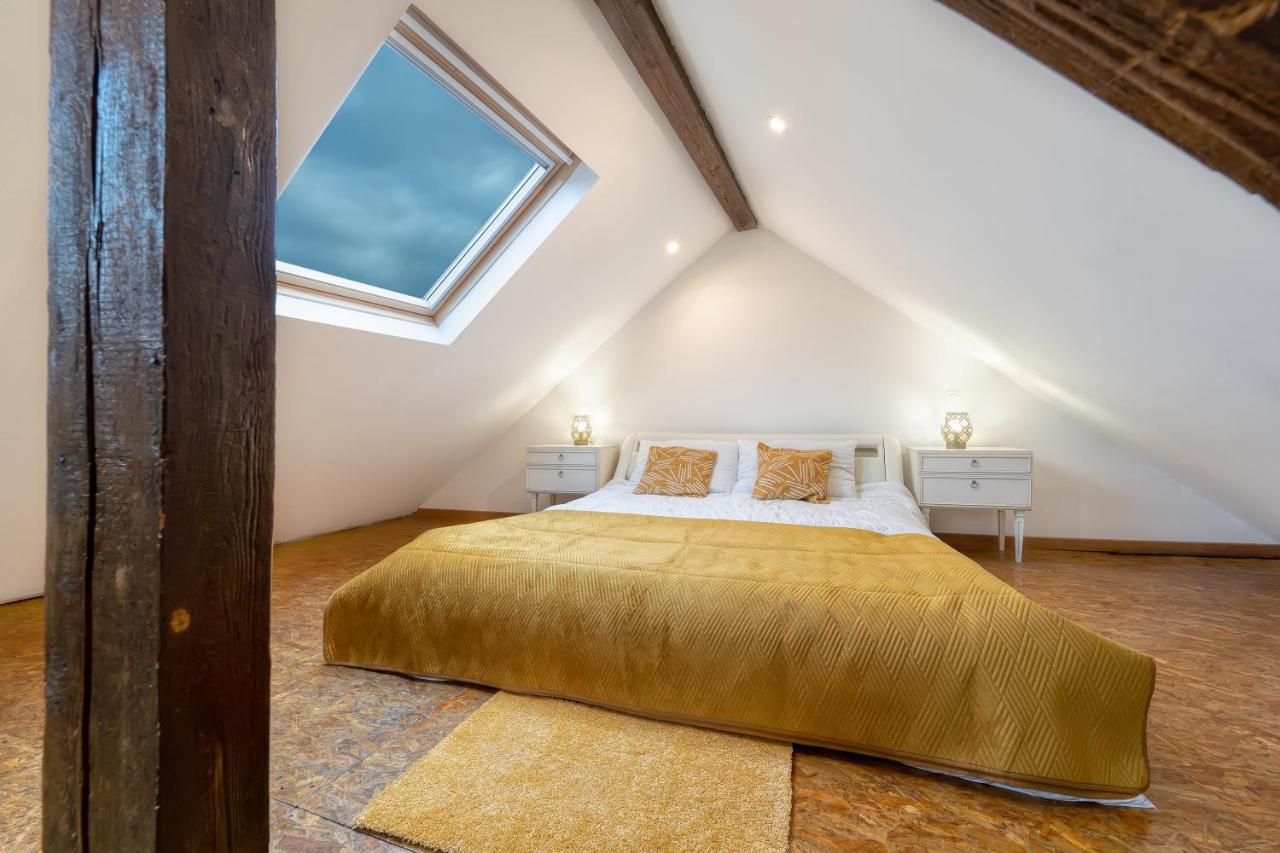 Apartamento Sous Les Etoiles Metz Luxembourg Un-Sejour-A-Part Clouange Exterior foto